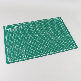 Tappetino da taglio, A3, 45 x 30 cm, autorigenerante, con reticolato, verde/nero 