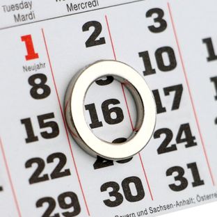 Anello magnetico come segnagiorno per calendario, inkl. disco metallico 