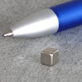 Cubo magnetico al neodimio, nichelato 5 x 5 x 5 mm