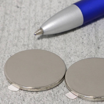 Disco magnetico al neodimio, autoadesivo, 25 mm x 2 mm, N35 