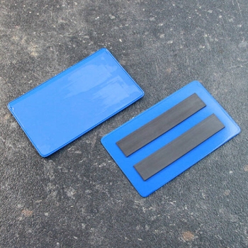 Buste magnetiche portadocumenti, 100 x 55/60 mm, con 2 strisce magnetiche, lato largo aperto, blu 100 x 55/60 mm | con 2 strisce magnetiche