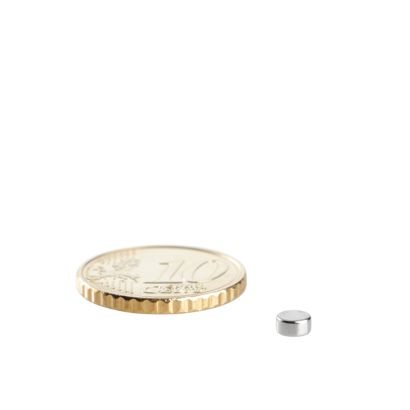 Disco magnetico al neodimio 4 mm x 2 mm | N45, assiale (parallelo all'altezza)
